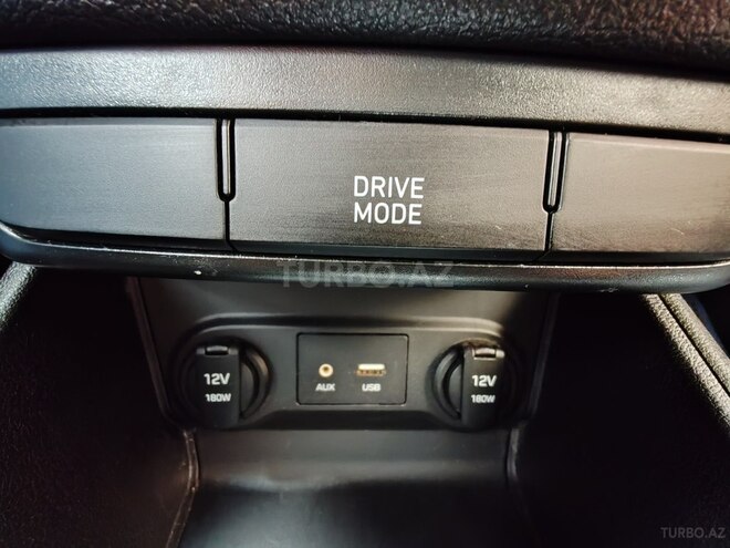 Hyundai Accent 2018, 32,500 km - 1.6 l - Bakı