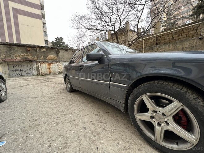 Mercedes C 230 1997, 330,000 km - 2.3 l - Bakı