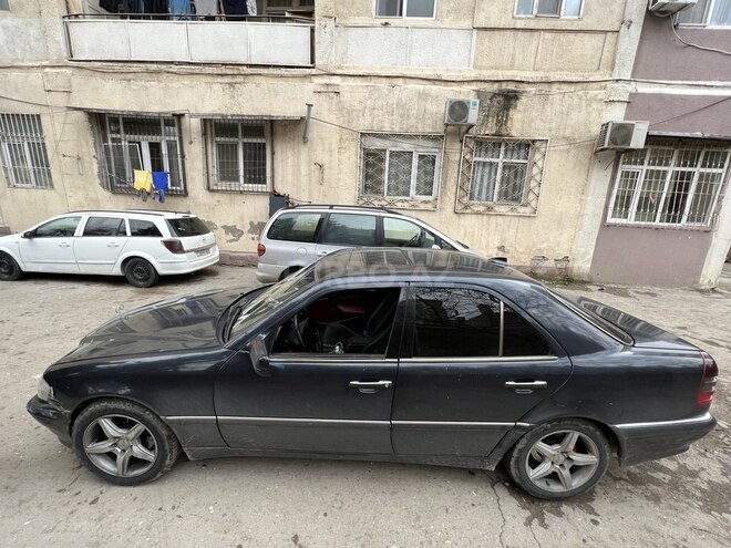 Mercedes C 230 1997, 330,000 km - 2.3 l - Bakı