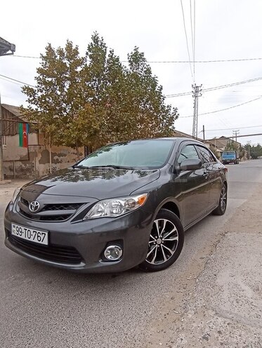 Toyota Corolla 2011, 116,000 km - 1.8 l - Salyan