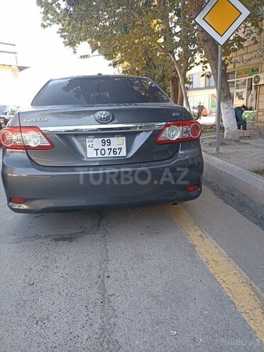Toyota Corolla 2011, 116,000 km - 1.8 l - Salyan