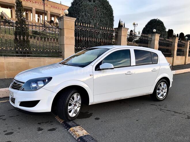 Opel Astra 2009, 181,172 km - 1.4 l - Gəncə