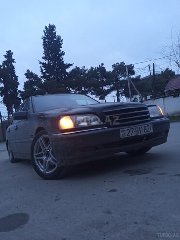 Mercedes C 200 1998, 220,200 km - 1.8 л - Quba