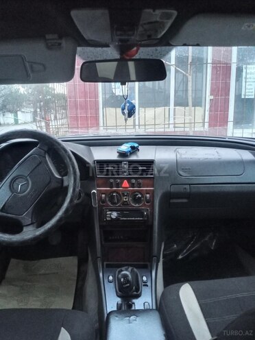 Mercedes C 200 1998, 220,200 km - 1.8 л - Quba
