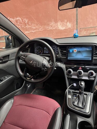 Hyundai Elantra 2018, 83,000 km - 2.0 l - Bakı