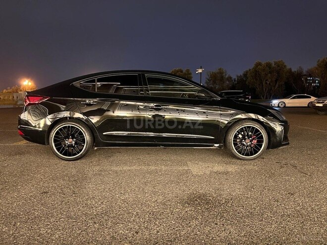 Hyundai Elantra 2018, 83,000 km - 2.0 l - Bakı