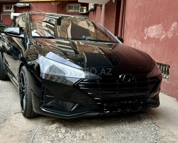 Hyundai Elantra 2018, 83,000 km - 2.0 l - Bakı
