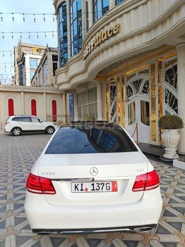 Mercedes E 220 2013, 203,000 km - 2.2 л - Bakı