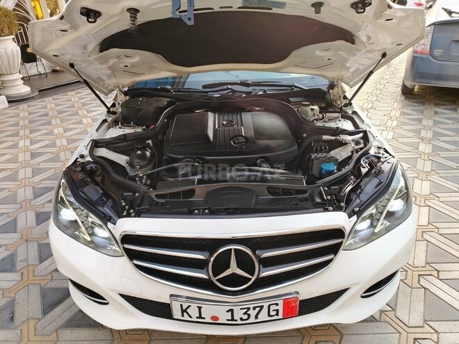 Mercedes E 220 2013, 203,000 km - 2.2 л - Bakı