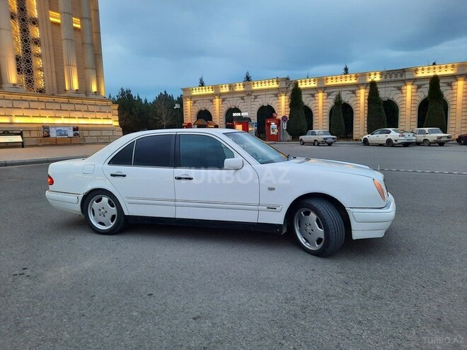 Mercedes E 230 1996, 387,000 km - 2.3 l - Şəmkir