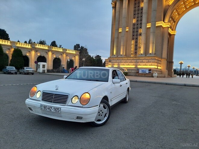 Mercedes E 230 1996, 387,000 km - 2.3 l - Şəmkir