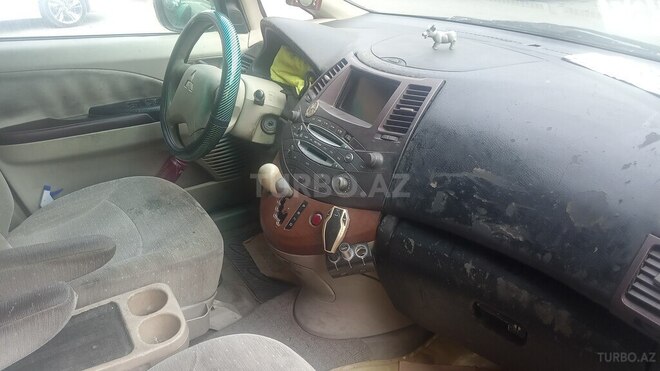 Mitsubishi Grandis 2003, 326,000 km - 2.4 л - Bakı