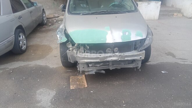 Mitsubishi Grandis 2003, 326,000 km - 2.4 л - Bakı