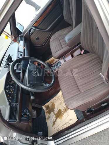 Mercedes E 200 1993, 345,654 km - 2.0 l - Şəmkir