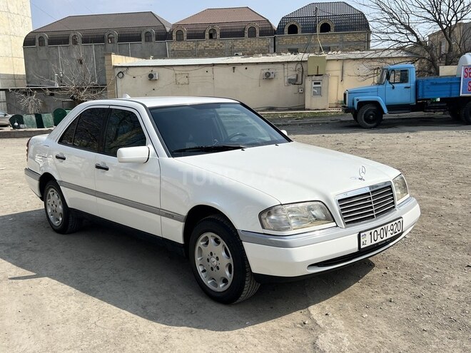 Mercedes C 220 1995, 360,000 km - 2.2 л - Gəncə