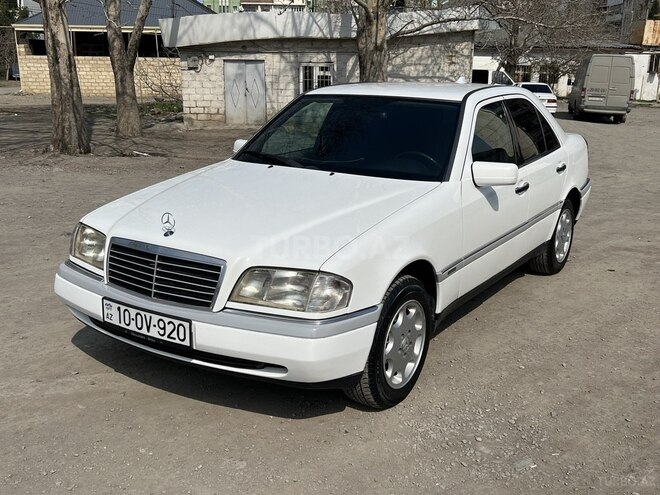 Mercedes C 220 1995, 360,000 km - 2.2 л - Gəncə