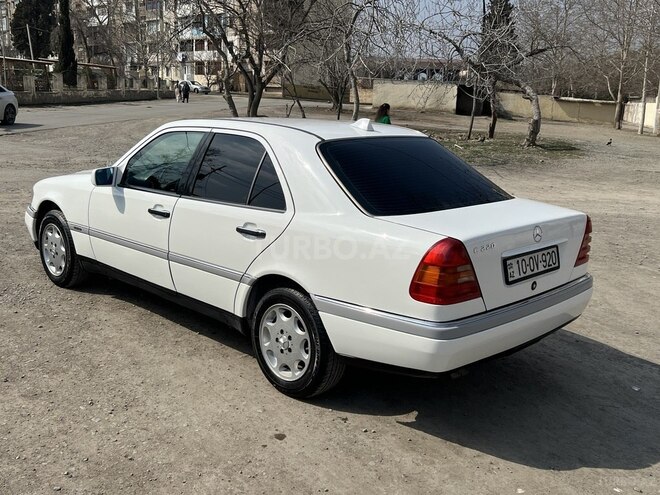 Mercedes C 220 1995, 360,000 km - 2.2 л - Gəncə