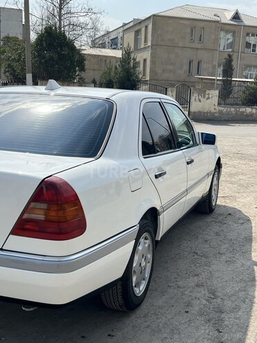 Mercedes C 220 1995, 360,000 km - 2.2 л - Gəncə