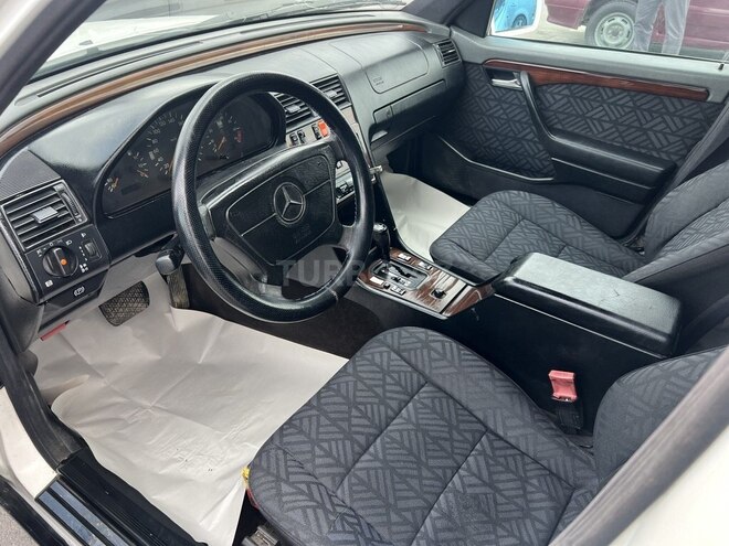 Mercedes C 220 1995, 360,000 km - 2.2 л - Gəncə