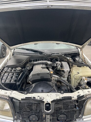 Mercedes C 220 1995, 360,000 km - 2.2 л - Gəncə