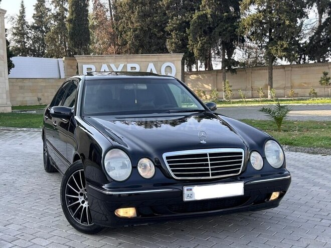 Mercedes E 220 1999, 286,720 km - 2.2 л - Bakı