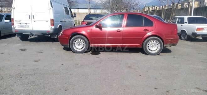 Volkswagen Jetta 2000, 300,000 km - 1.6 l - Qəbələ