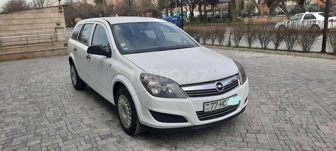 Opel Astra 2009, 166,000 km - 1.4 l - Bakı