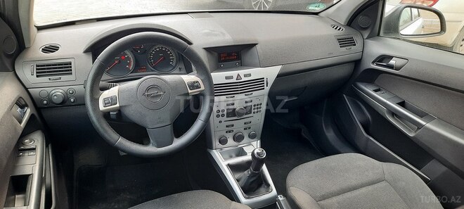Opel Astra 2009, 166,000 km - 1.4 l - Bakı