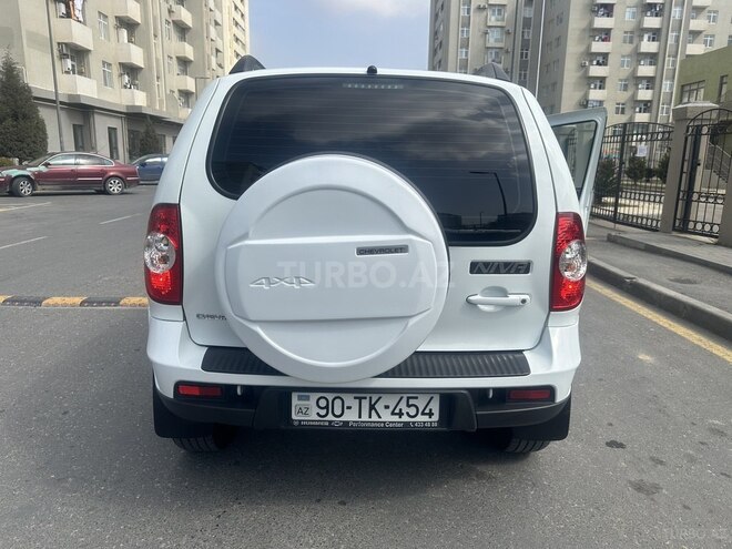 Chevrolet Niva 2014, 350,000 km - 1.7 l - Bakı
