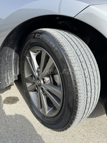 Hyundai Elantra 2017, 201,414 km - 2.0 l - Bakı