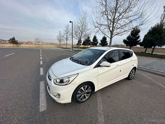Hyundai Accent 2015, 153,000 km - 1.6 l - Bakı