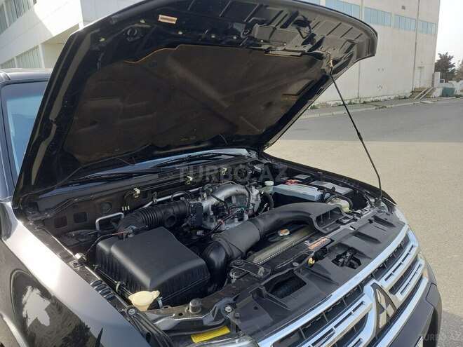 Mitsubishi Pajero 2007, 220,000 km - 3.0 l - Bakı