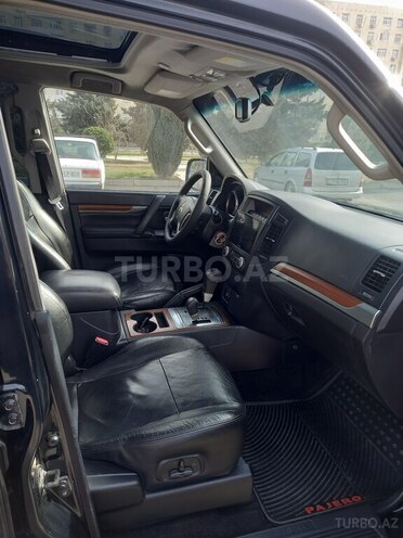Mitsubishi Pajero 2007, 220,000 km - 3.0 l - Bakı