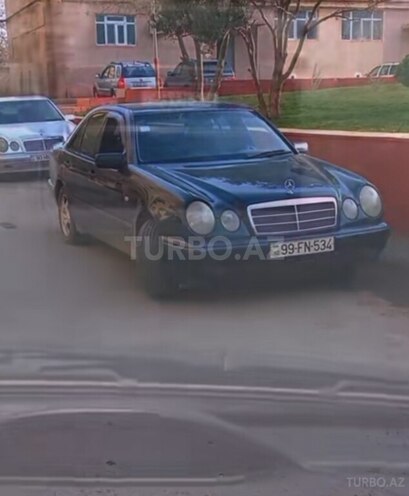 Mercedes E 220 1998, 445,000 km - 2.2 l - Bakı