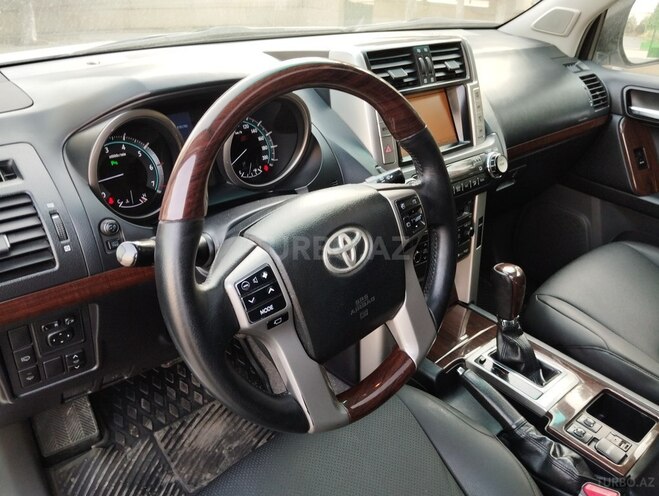 Toyota Prado 2010, 320,000 km - 4.0 л - Bakı