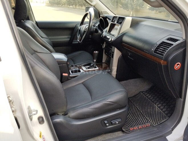 Toyota Prado 2010, 320,000 km - 4.0 л - Bakı