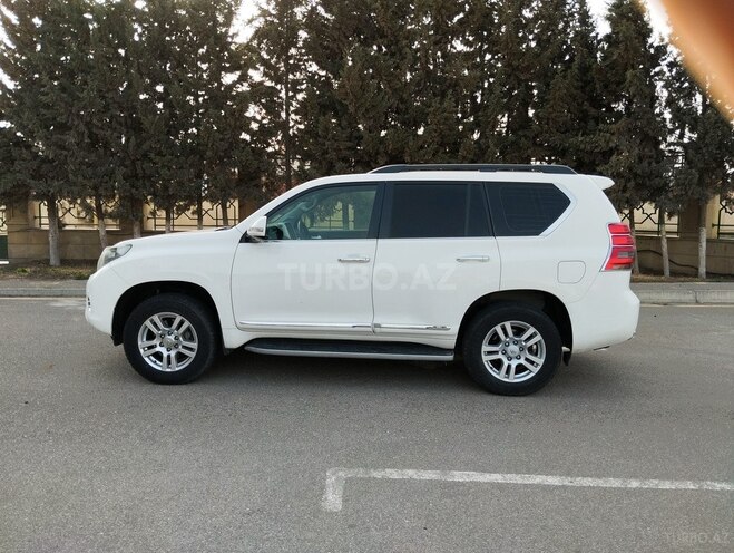 Toyota Prado 2010, 320,000 km - 4.0 л - Bakı