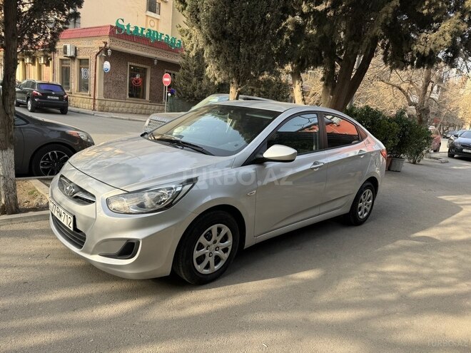 Hyundai Accent 2014, 196,000 km - 1.6 l - Bakı