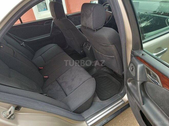 Mercedes E 230 1997, 317,000 km - 2.3 l - Masallı