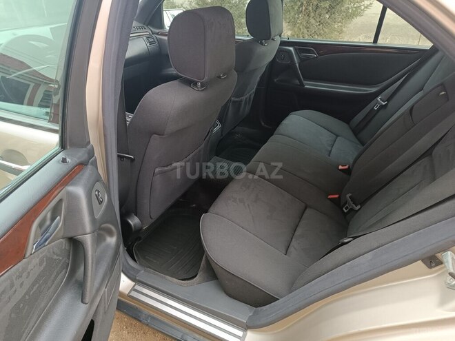 Mercedes E 230 1997, 317,000 km - 2.3 l - Masallı