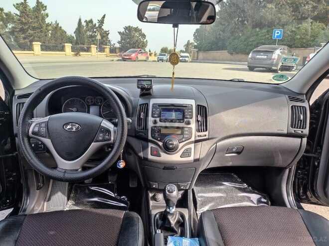 Hyundai i30 2011, 321,753 km - 1.6 l - Bakı