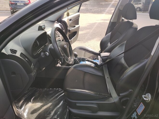 Hyundai i30 2011, 321,753 km - 1.6 l - Bakı