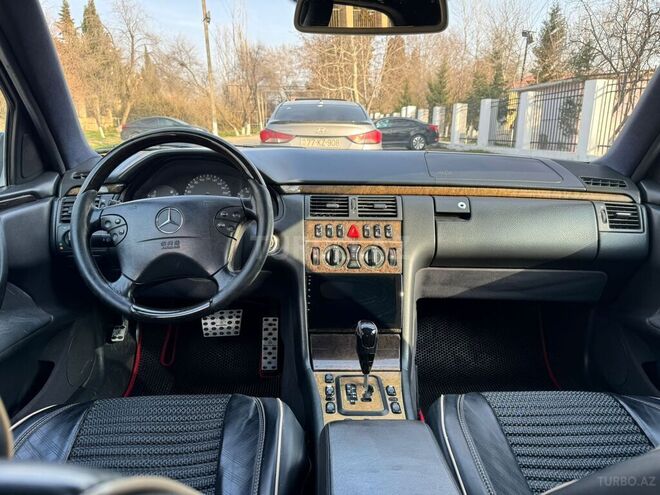 Mercedes E 240 2000, 335,300 km - 2.6 l - Şirvan