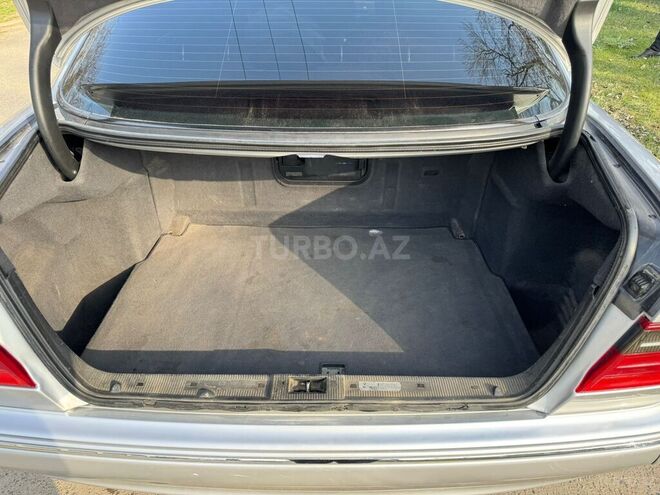 Mercedes E 240 2000, 335,300 km - 2.6 l - Şirvan