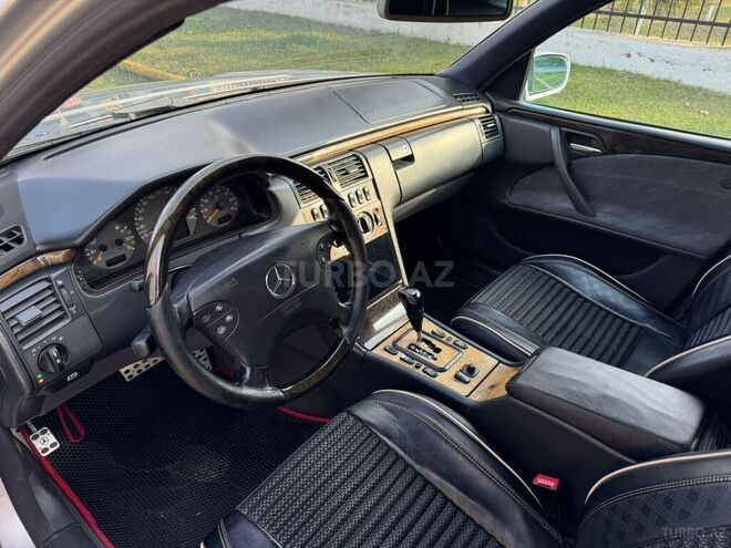 Mercedes E 240 2000, 335,300 km - 2.6 l - Şirvan