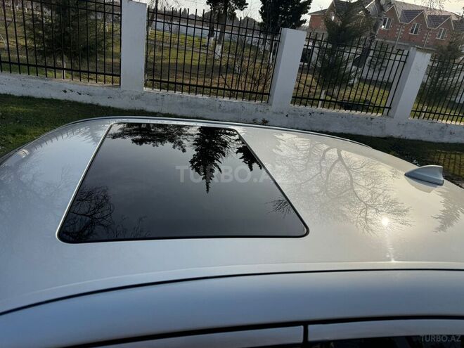 Mercedes E 240 2000, 335,300 km - 2.6 l - Şirvan