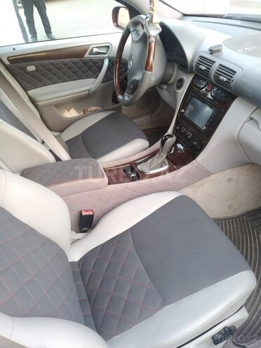 Mercedes C 240 2002, 231,457 km - 2.6 l - Ağcabədi