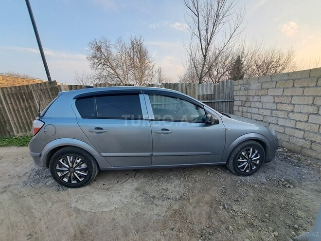Opel Astra 2004, 190,000 km - 1.4 l - Mingəçevir