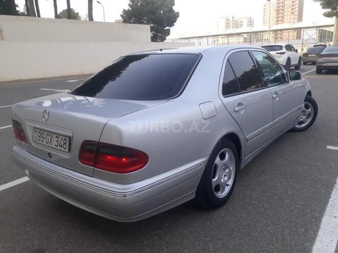 Mercedes E 220 2000, 410,000 km - 2.2 л - Sumqayıt