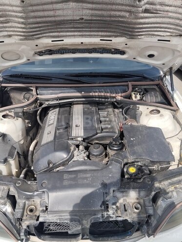 BMW 320 1999, 385,000 km - 2.0 l - Bakı